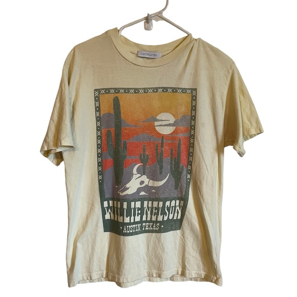 Daydreamer Tops - Daydreamer Willie Nelson Austin Texas tee shirt
